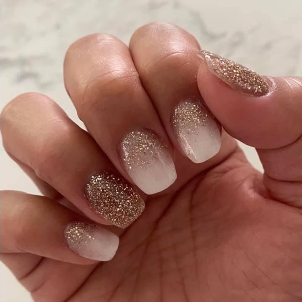 0.5 oz jar of D378 Prosecco Dip Powder by Revel Nail